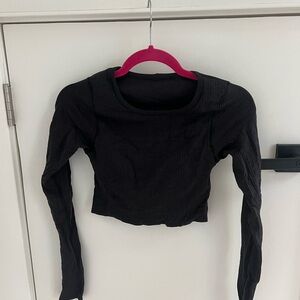 Lululemon Cropped Long Sleeve Top